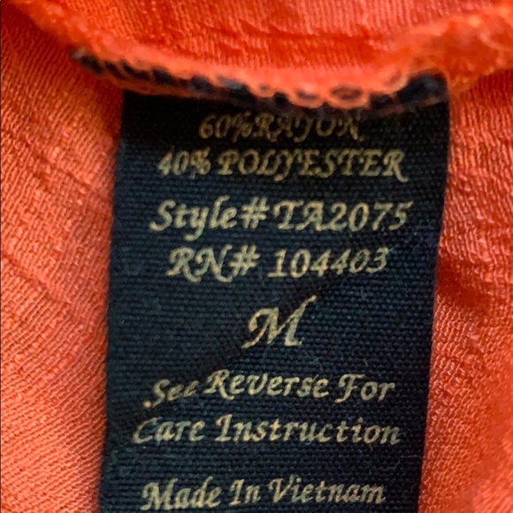 Women's Edge Cap Sleeve Top With Buttons And Cutout Design Medium - Picture 5 of 7